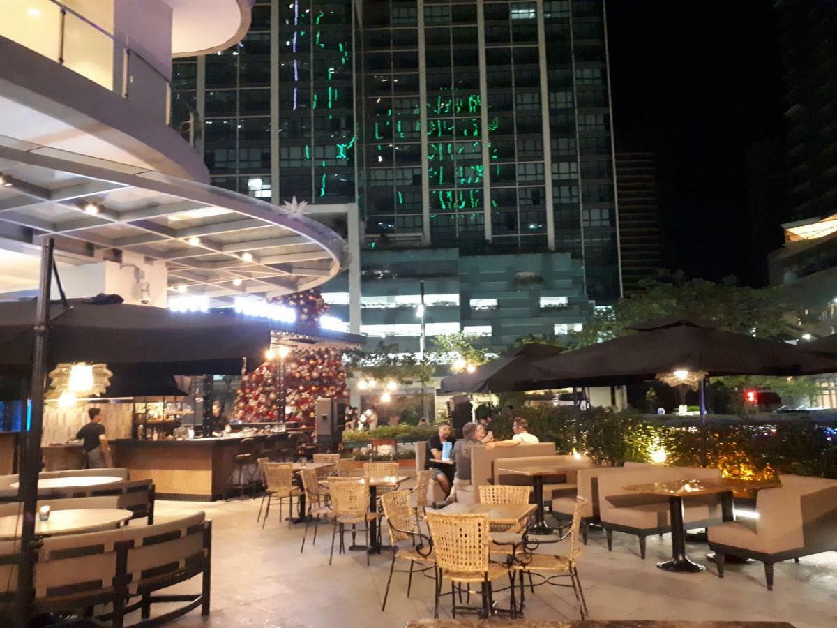 דירות Uptown Mall Area Fort Bonifacio מנילה מראה חיצוני תמונה